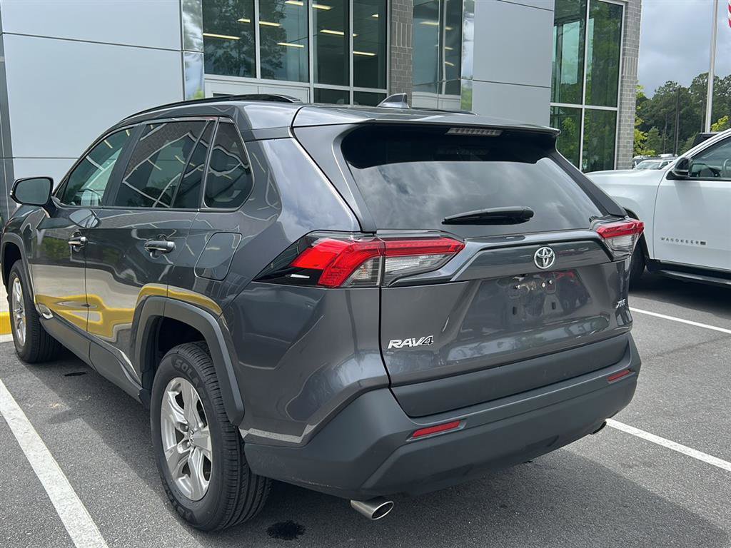 Used 2025 Toyota RAV4 XLE FWD image 6