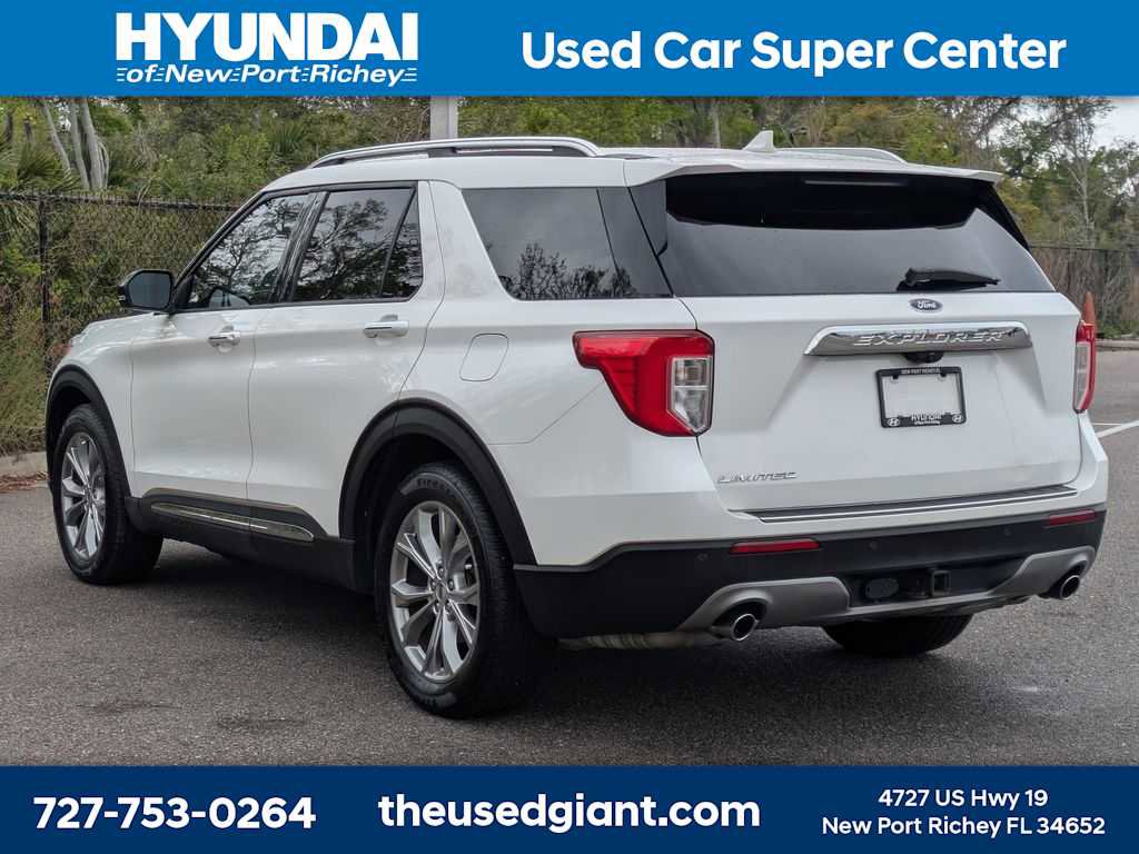 Used 2021 Ford Explorer Limited w/ Equipment Group 301A image 3
