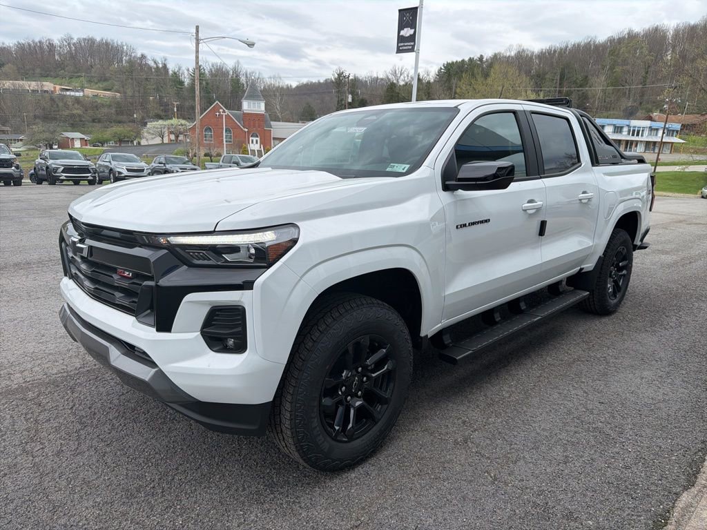 New 2026 Chevrolet Colorado Z71 w/ Midnight Edition image 3