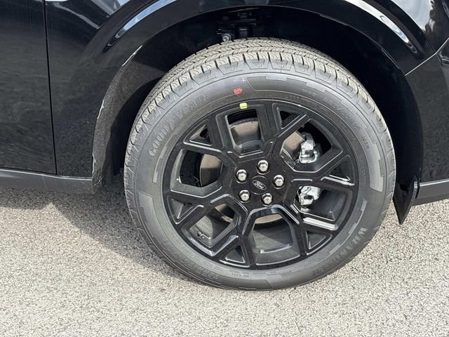 New 2025 Ford Maverick XLT w/ XLT Luxury Package image 9