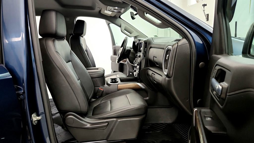 Used 2021 Chevrolet Silverado 1500 RST AWD/4WD image 17