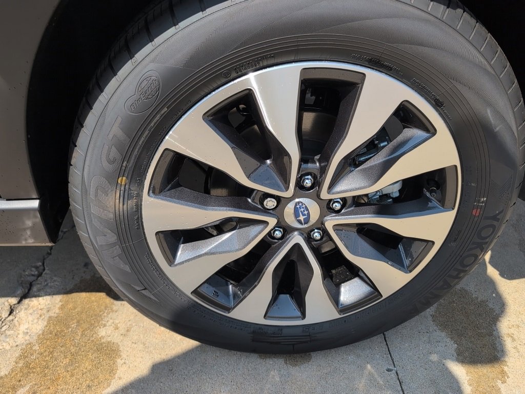 New 2025 Subaru Outback Touring XT image 11