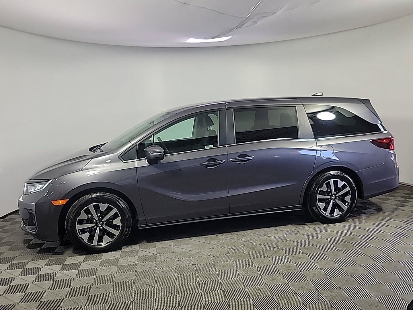 Certified 2025 Honda Odyssey EX-L image 11