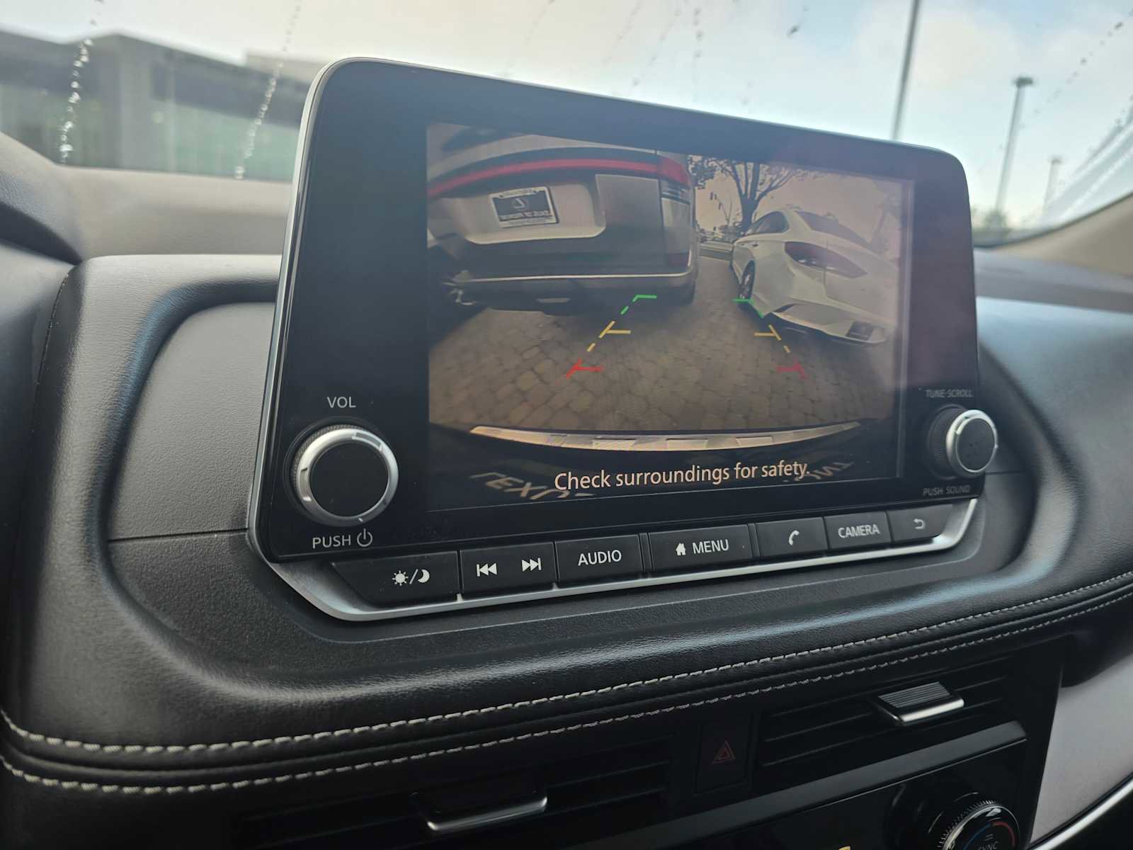 Used 2023 Nissan Rogue SV image 28