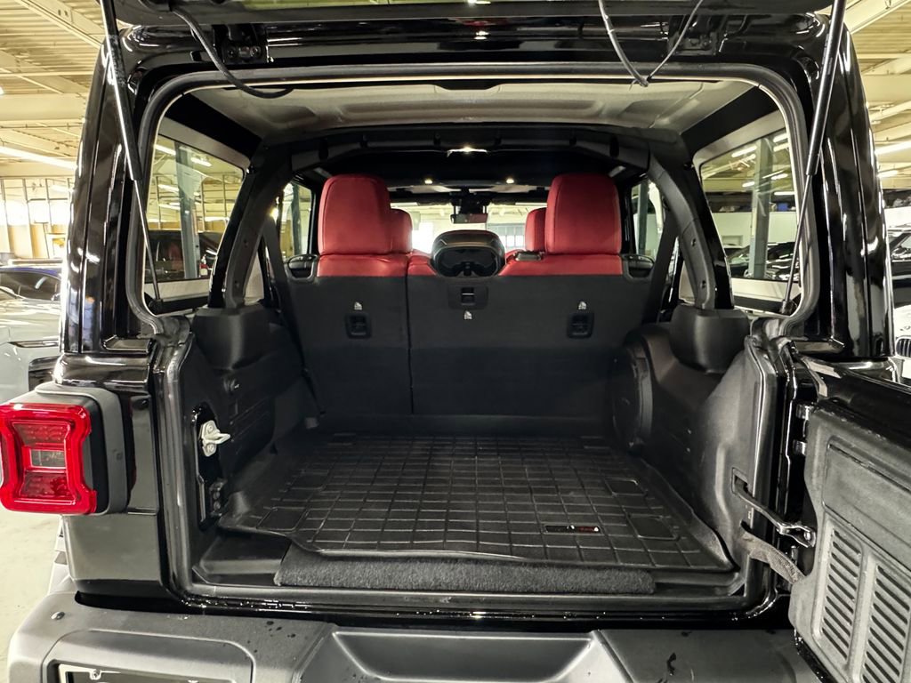 Used 2024 Jeep Wrangler Rubicon 392 w/ Dual Top Group image 34