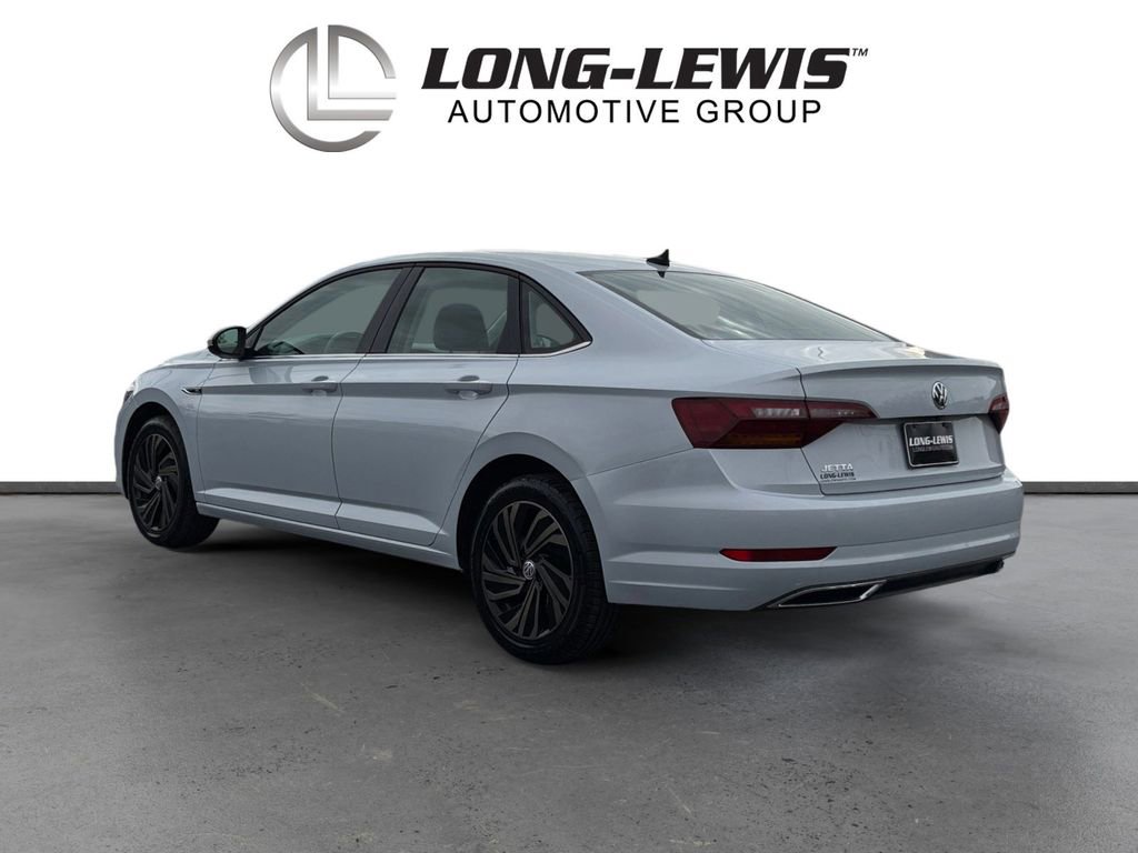 Used 2019 Volkswagen Jetta SEL Premium image 4