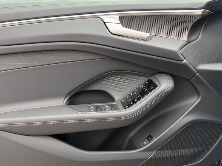 New 2026 Audi A6 Premium Plus AWD/4WD image 16