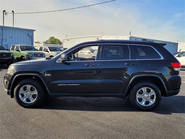 Used 2016 Jeep Grand Cherokee Laredo w/ Quick Order Package 23E image 4