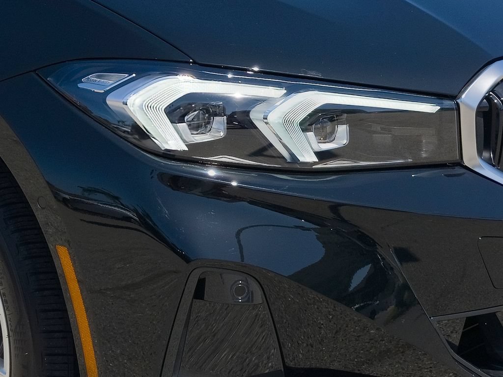 New 2026 BMW 330i Sedan w/ Convenience Package RWD image 6