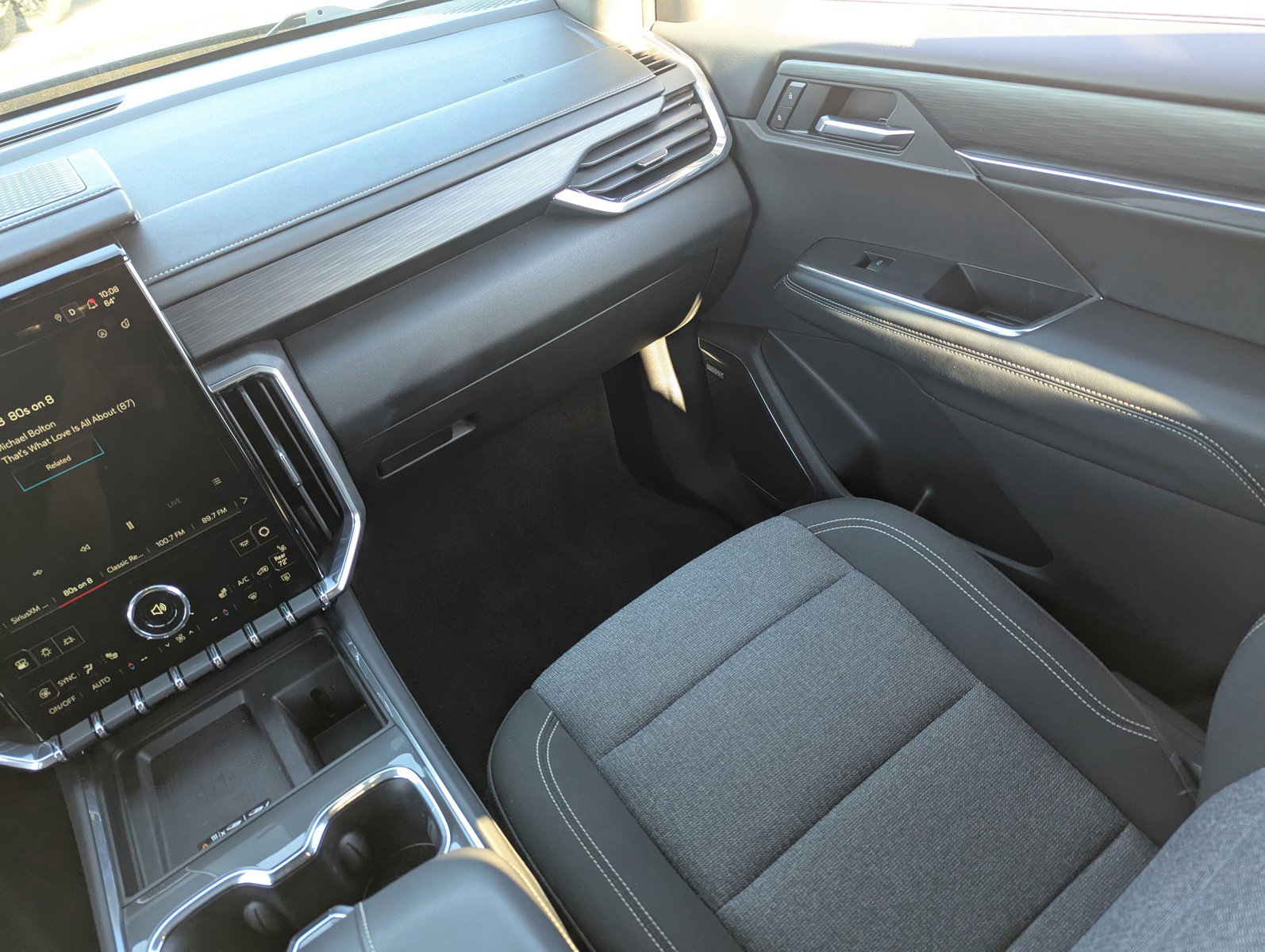 Certified 2025 GMC Acadia Elevation image 18