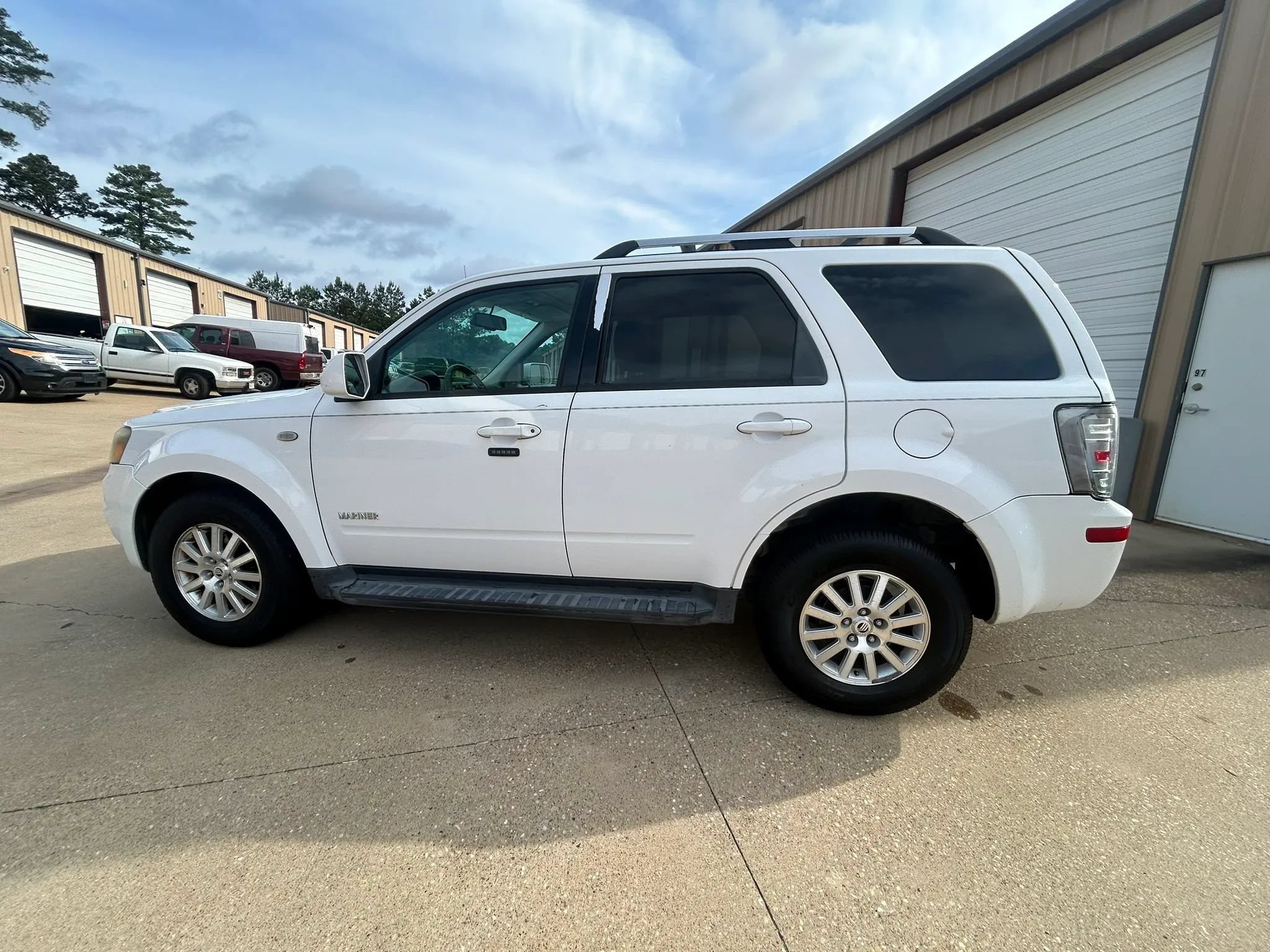 Used 2008 Mercury Mariner Premier FWD image 6