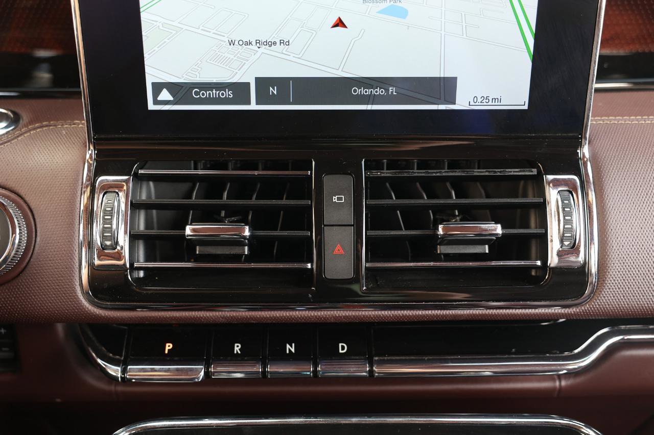 Used 2018 Lincoln Navigator L Black Label image 40