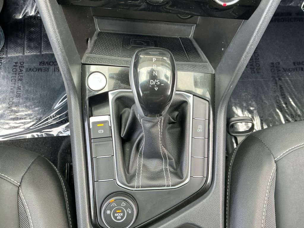 Used 2023 Volkswagen Taos SE w/ Panoramic Sunroof Package image 21