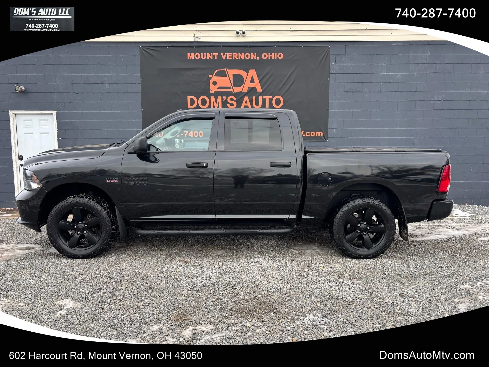 Used 2017 RAM 1500 Express w/ Black Ram 1500 Express Group image 1