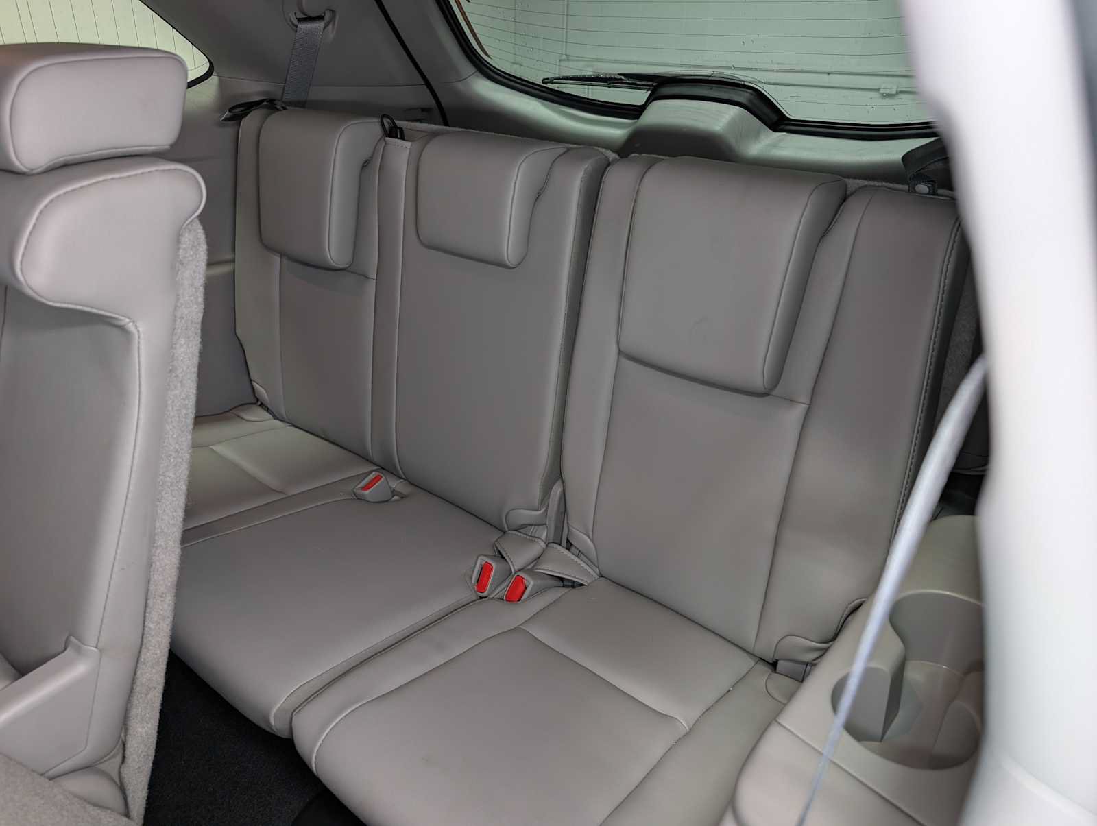 Used 2019 Toyota Highlander XLE AWD/4WD image 18