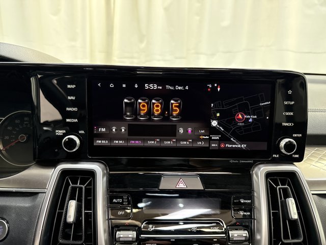 Used 2022 Kia Sorento EX w/ Panoramic Sunroof Package image 23