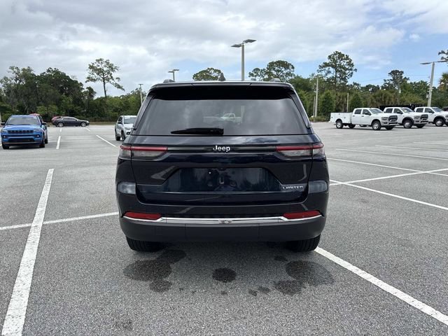 Used 2023 Jeep Grand Cherokee Limited RWD image 5