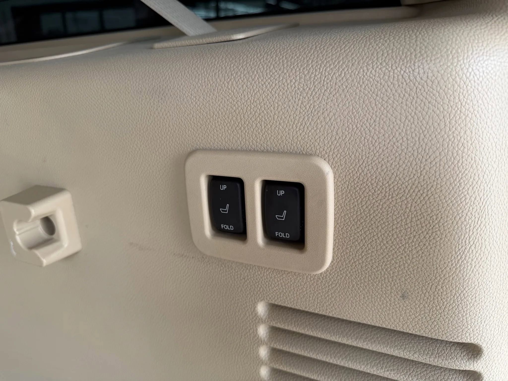 Used 2015 Lincoln Navigator L 4WD w/ Equipment Group 101A Reserve image 42