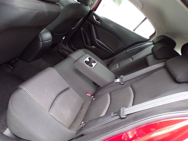 Used 2014 MAZDA MAZDA3 i Touring w/ Technology Package FWD image 26