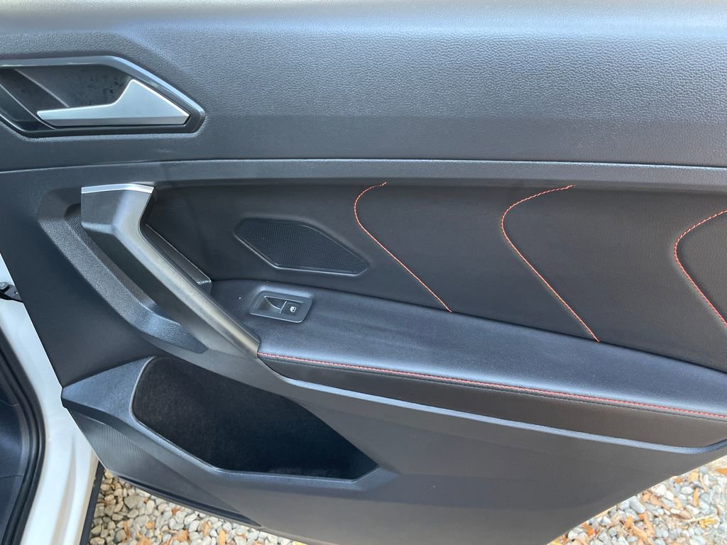 Used 2024 Volkswagen Tiguan Wolfsburg Edition image 37