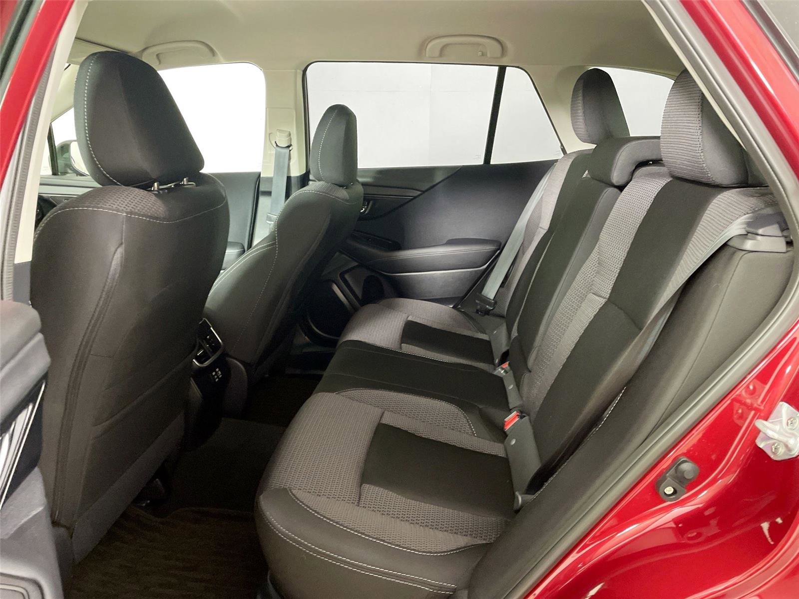 Used 2025 Subaru Outback Premium image 11