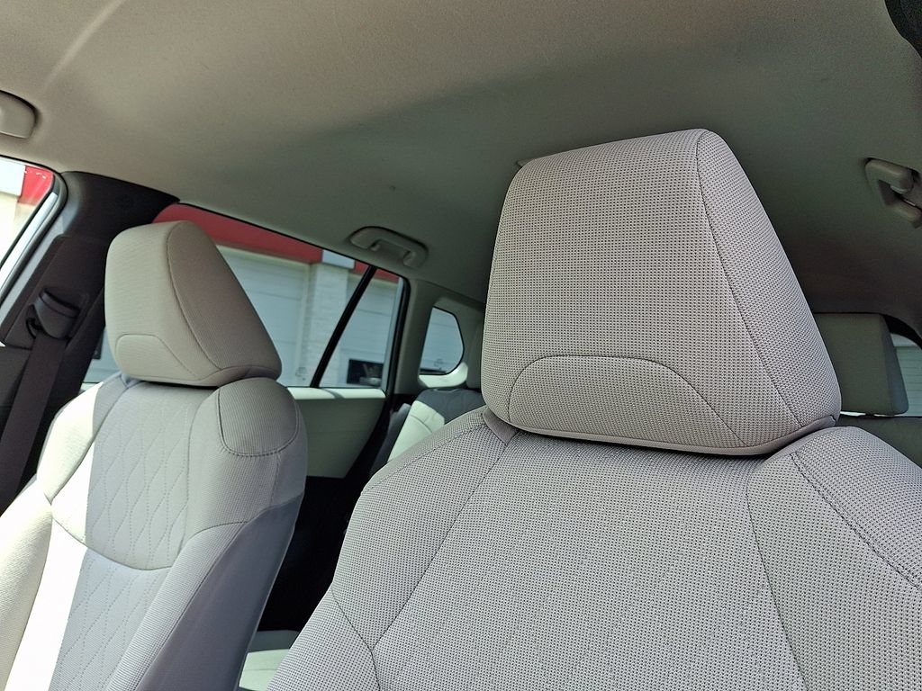 Used 2023 Toyota Corolla Cross L FWD image 13