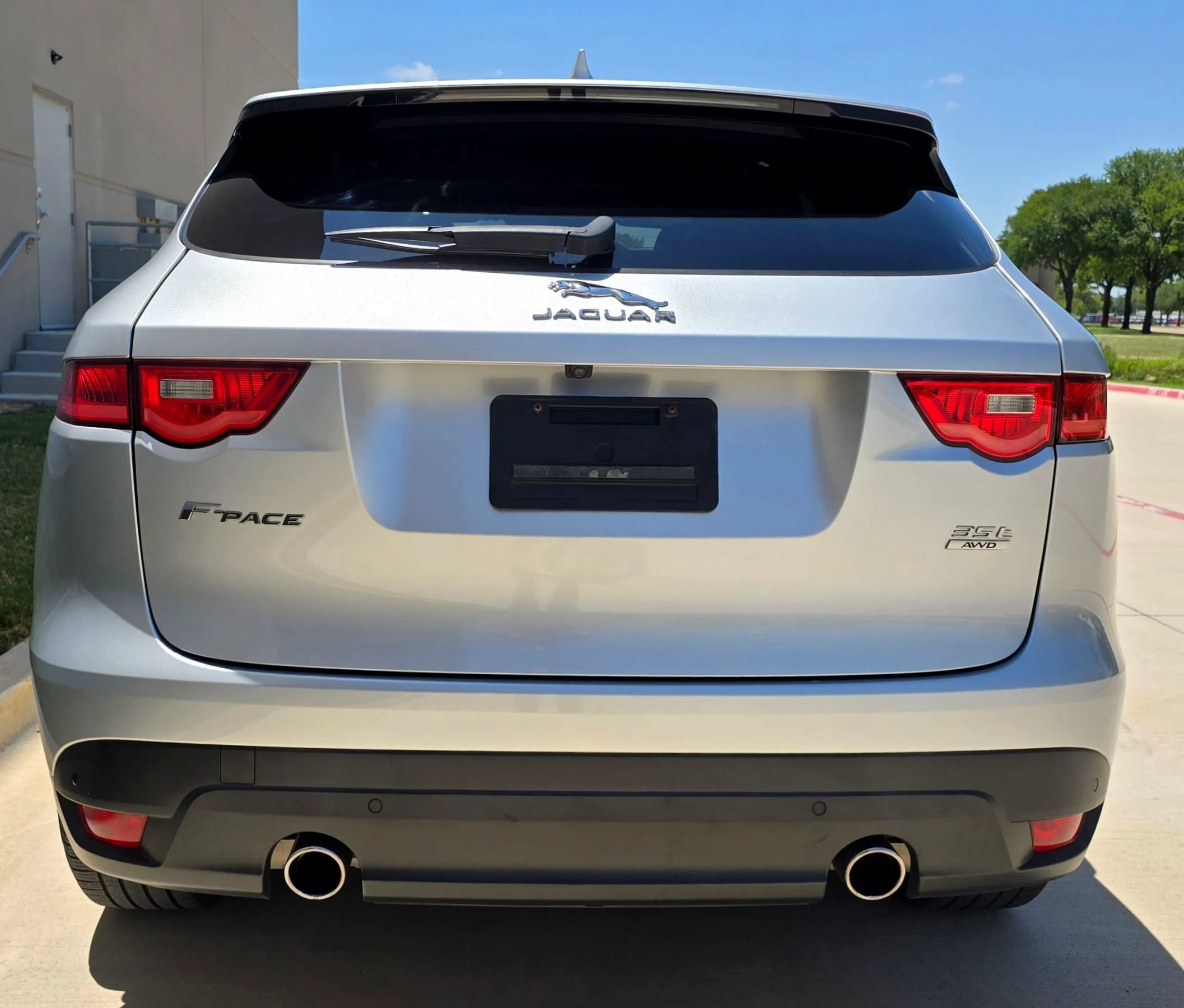Used 2017 Jaguar F-PACE R-Sport AWD/4WD image 12