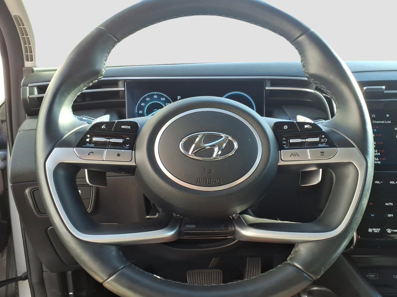 Used 2024 Hyundai Tucson Limited AWD/4WD image 21