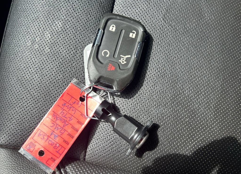 Used 2021 GMC Acadia AT4 w/ Trailering Package AWD/4WD image 13