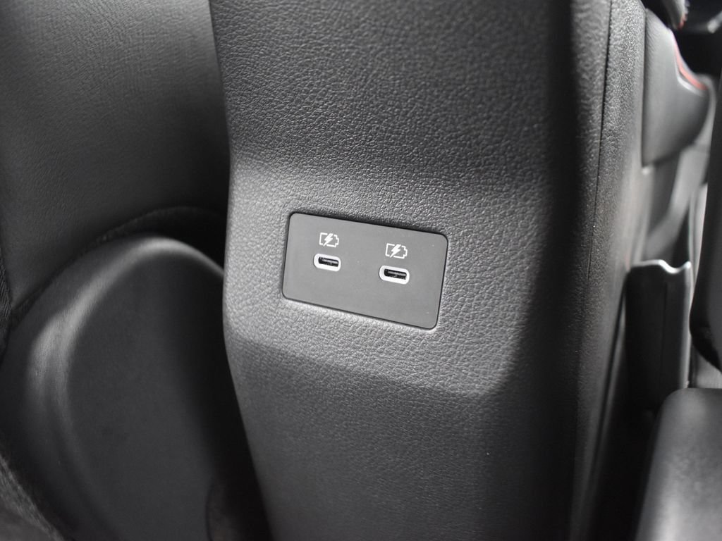 New 2026 Nissan Kicks SR FWD image 21