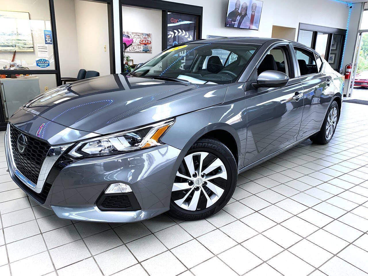 Used 2020 Nissan Altima 2.5 S FWD image 2