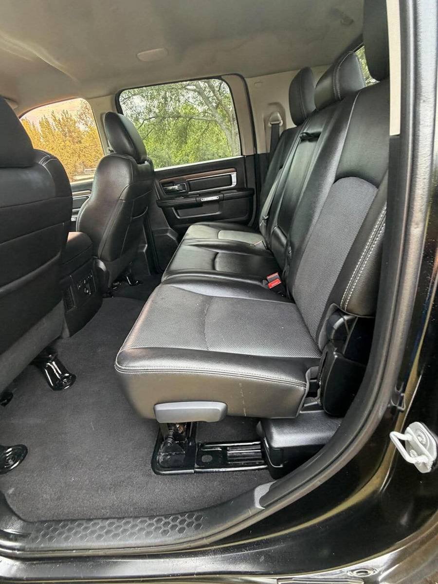 Used 2015 RAM 2500 Laramie AWD/4WD image 14