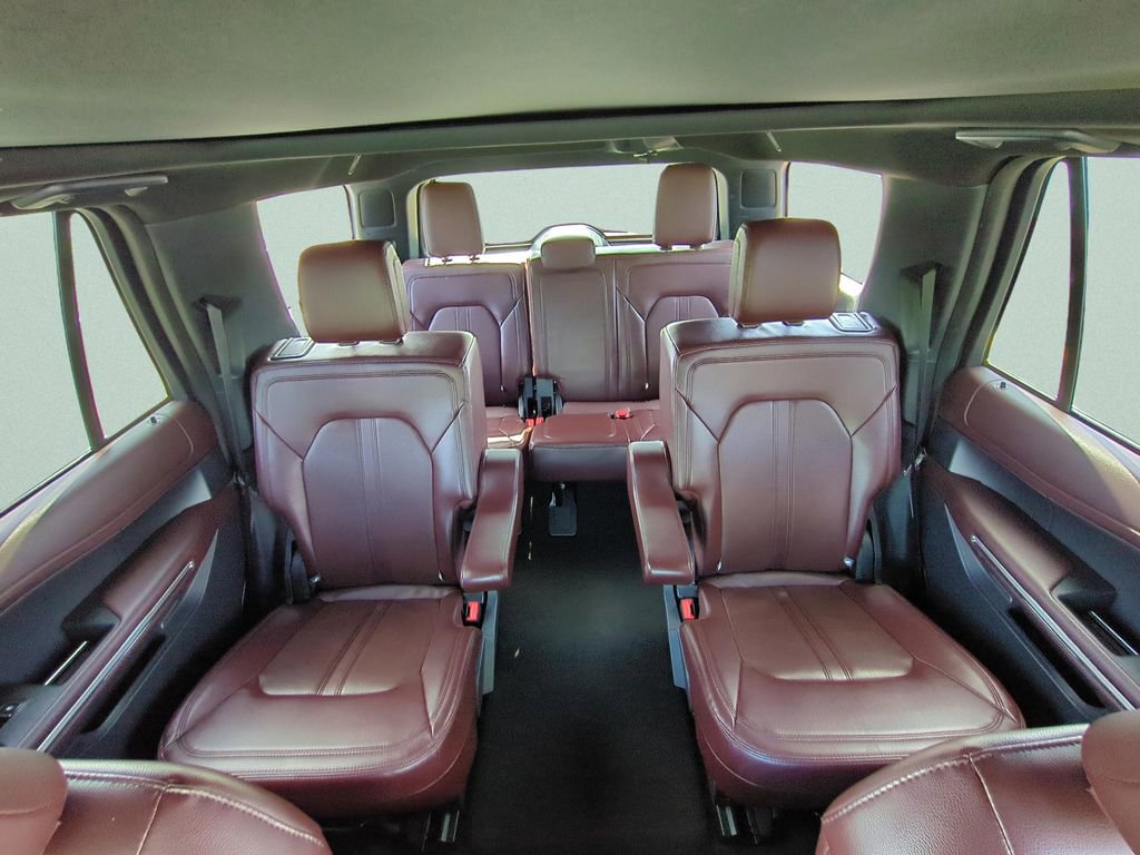 Used 2024 Ford Expedition Limited RWD image 10
