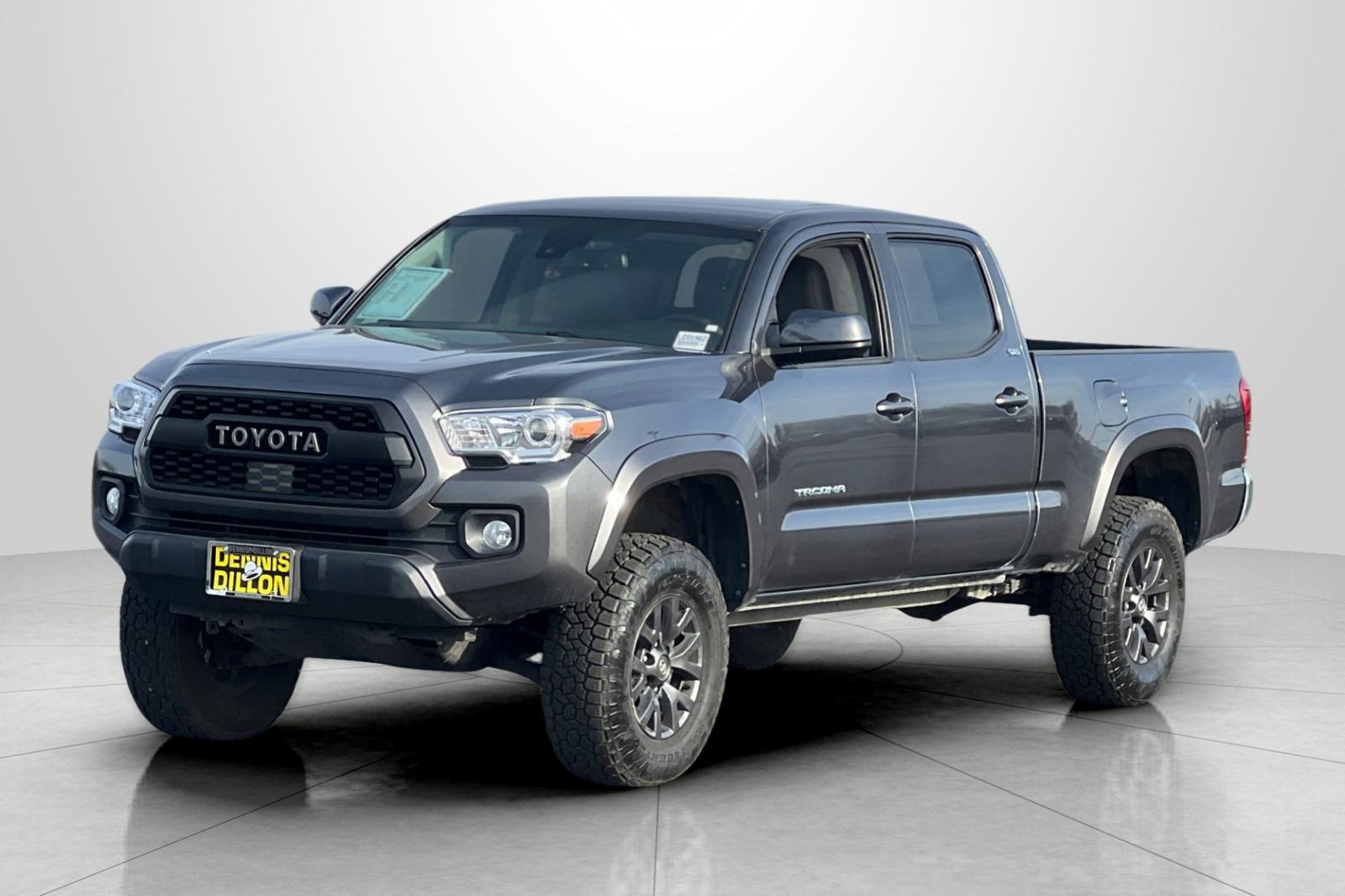 Used 2022 Toyota Tacoma SR5 image 8