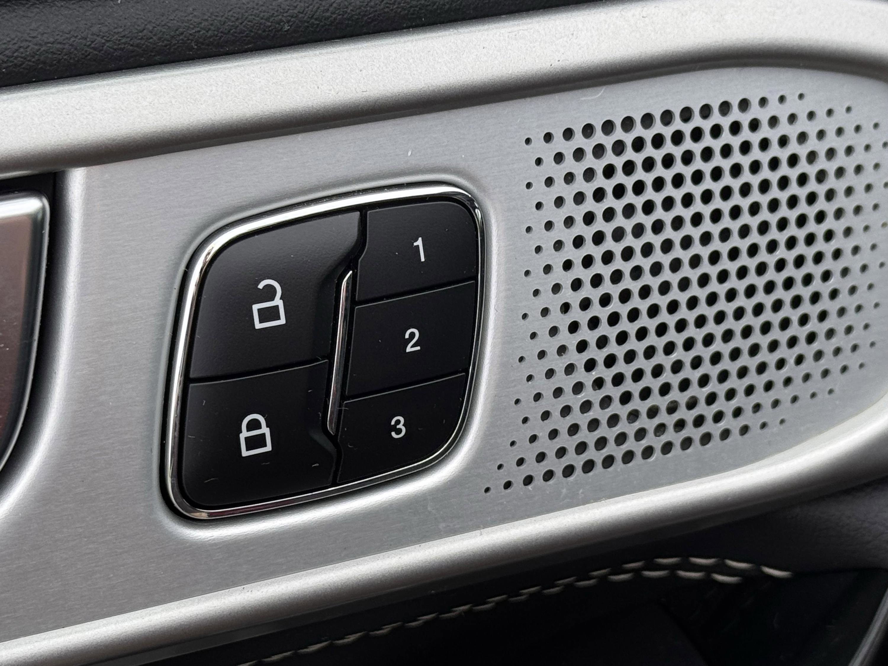 Used 2023 Ford Explorer ST w/ Equipment Group 401A AWD/4WD image 5