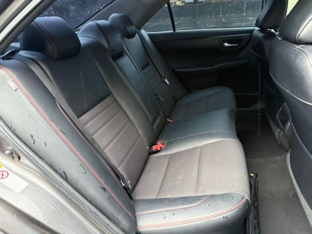 Used 2016 Toyota Camry SE image 25