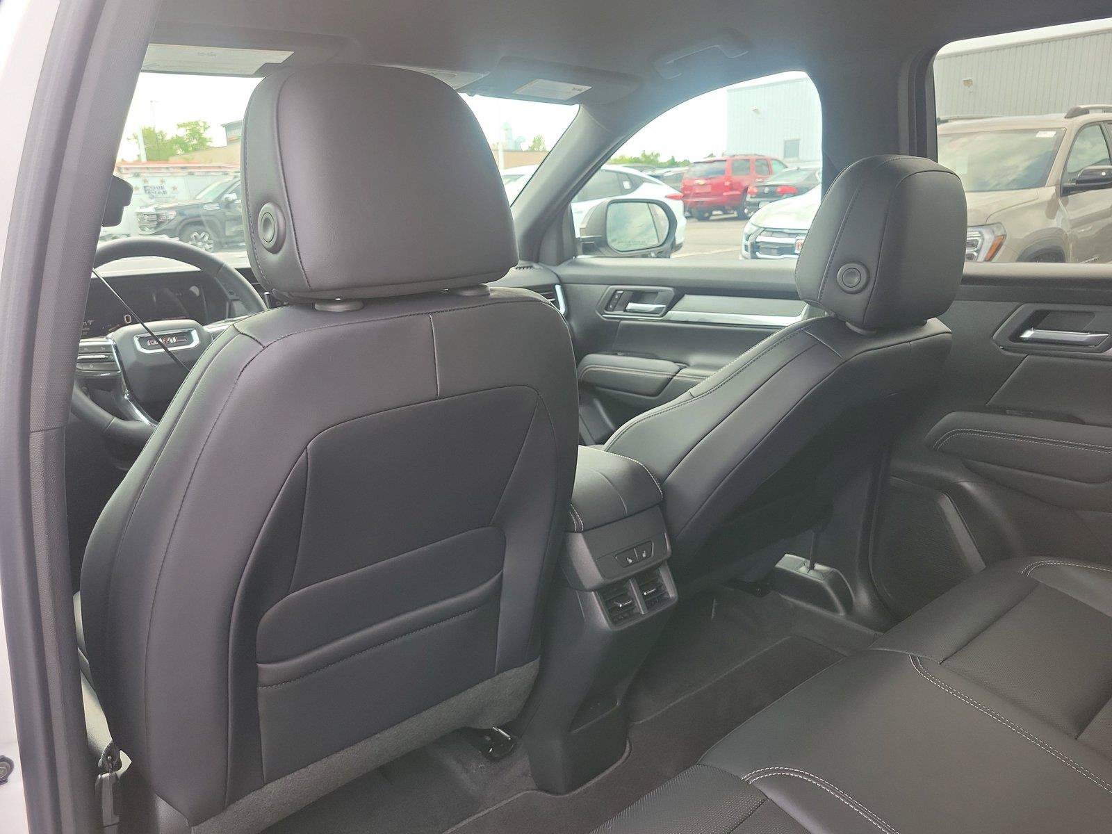 New 2027 GMC Terrain Elevation w/ Elevation Premium Package FWD image 14