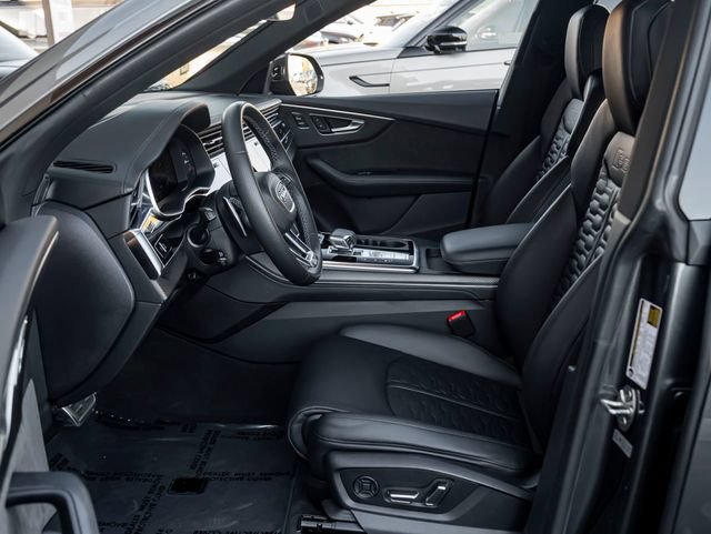 Used 2022 Audi RS Q8 AWD/4WD image 16