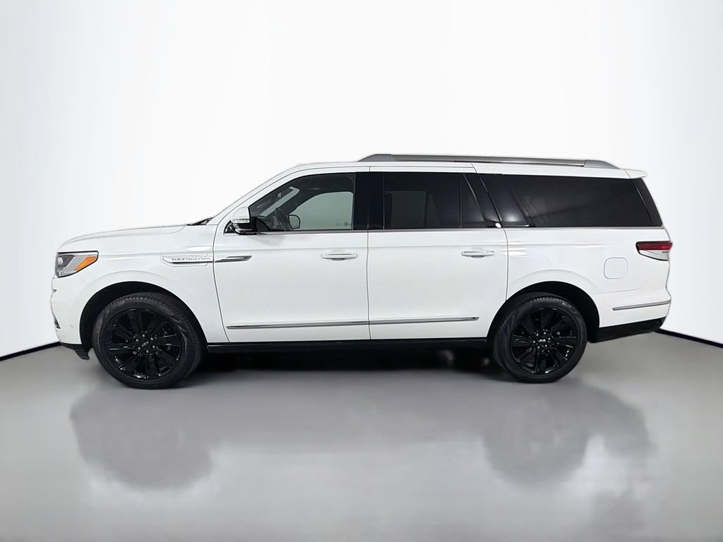 Certified 2023 Lincoln Navigator L Reserve RWD image 8