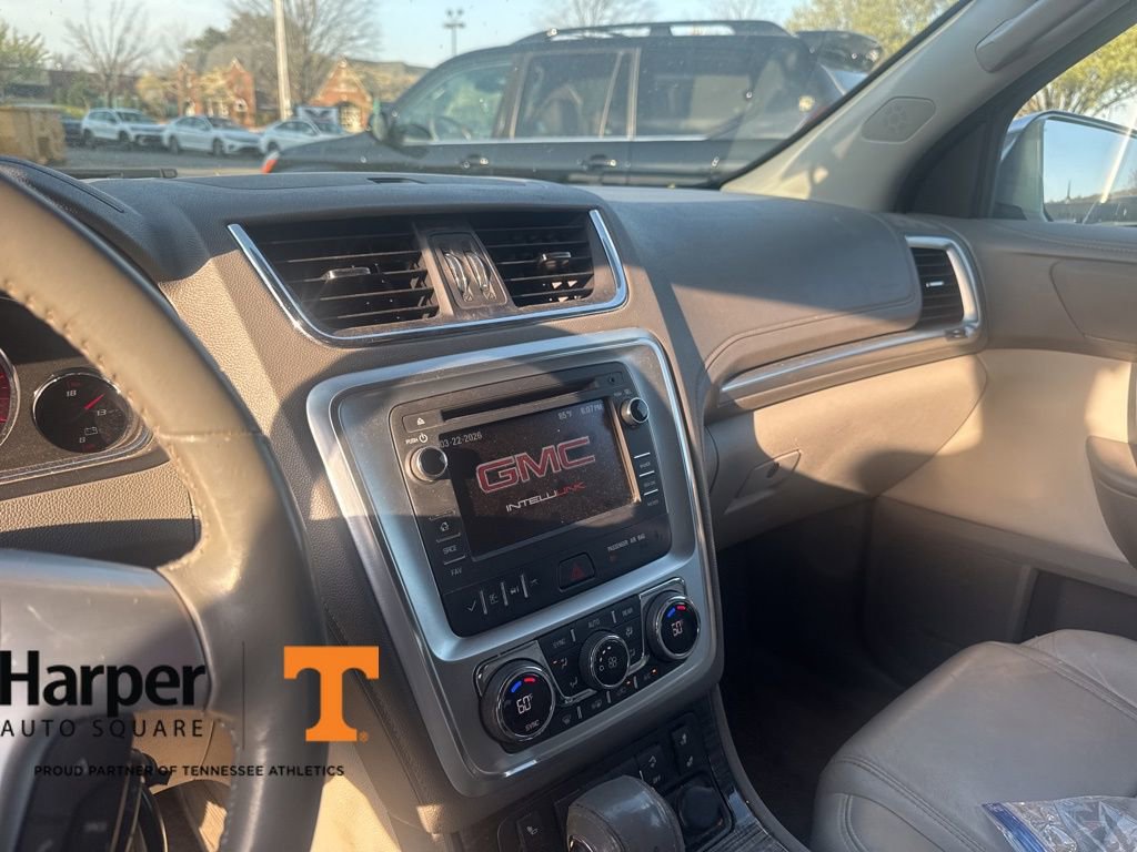 Used 2015 GMC Acadia SLT image 16
