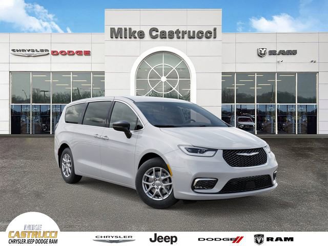 New 2026 Chrysler Pacifica Select