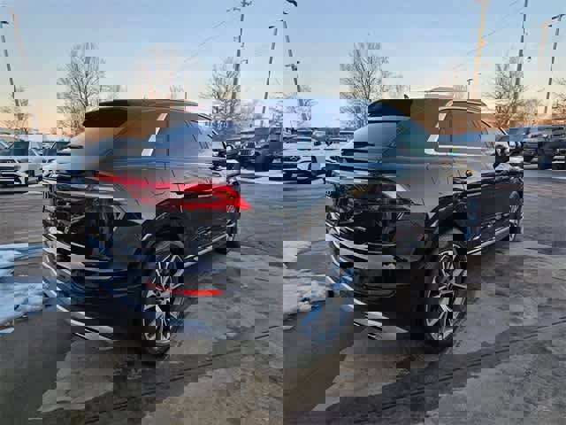 Used 2025 Audi Q8 Premium w/ Convenience Package image 8