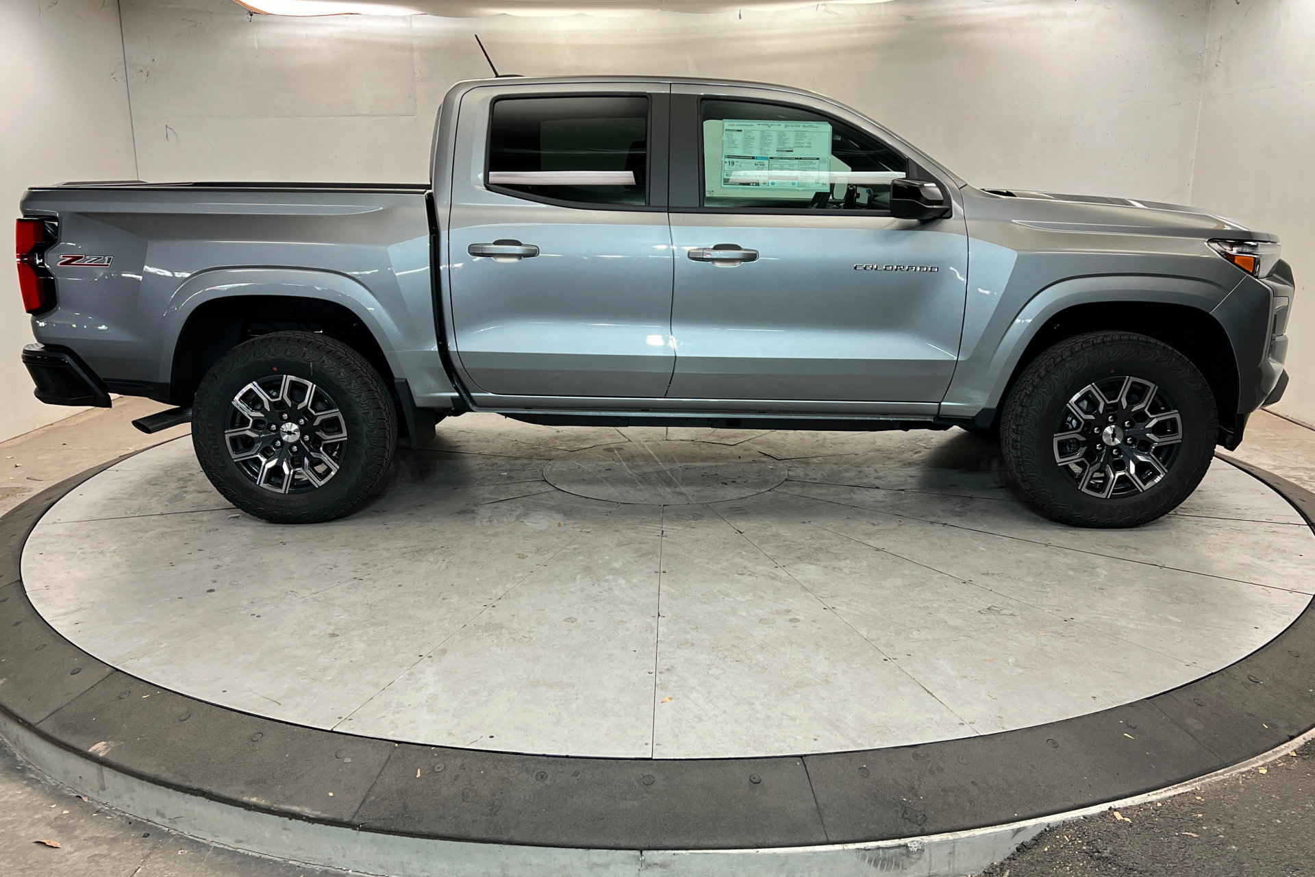 New 2026 Chevrolet Colorado Z71 image 7