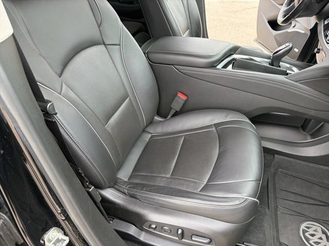 Used 2021 Buick Enclave Avenir w/ Avenir Technology Package FWD image 30