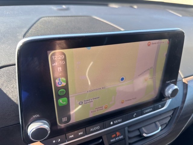 Used 2024 Nissan Altima 2.5 SV image 3