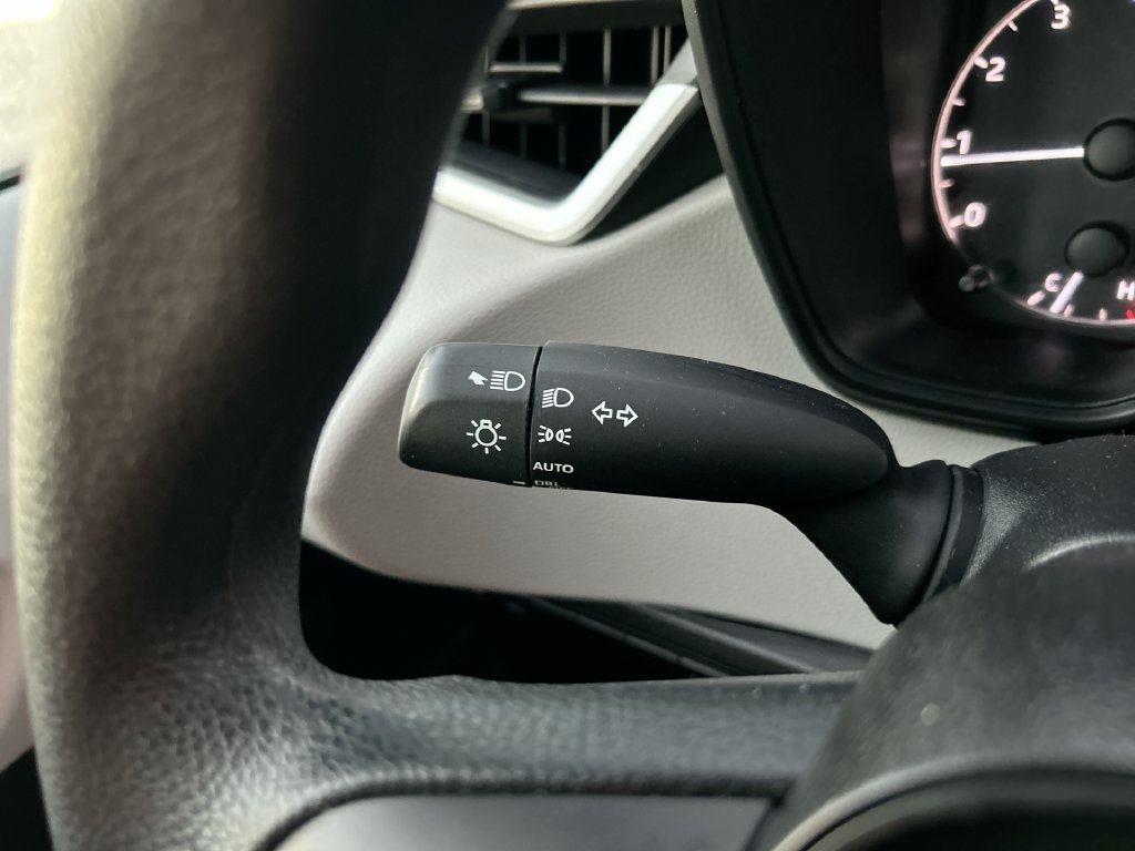 Certified 2025 Toyota Corolla LE FWD image 19