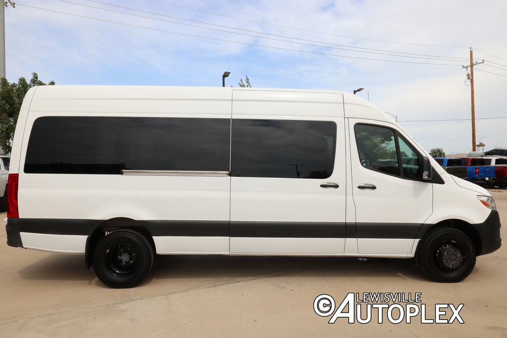 Used 2022 Mercedes-Benz Sprinter 3500 image 4