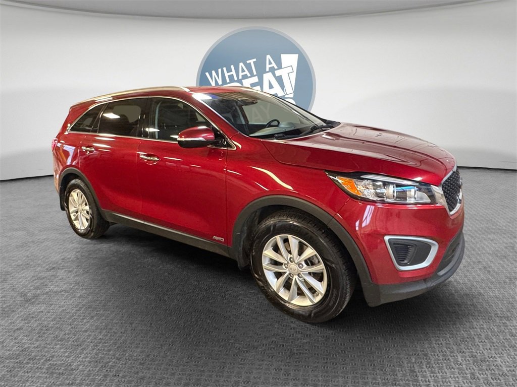 Used 2017 Kia Sorento LX w/ LX Convenience Package