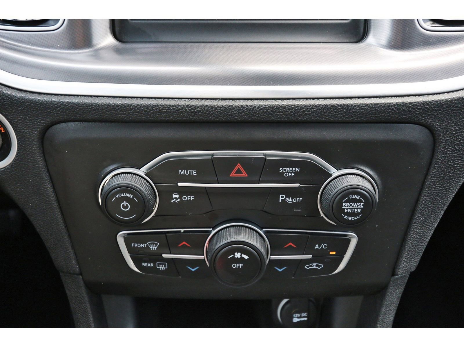 Used 2021 Dodge Charger SXT RWD image 26