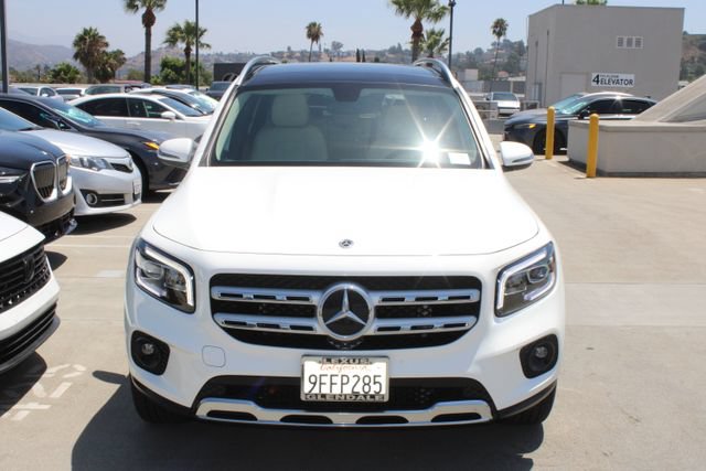 Used 2022 Mercedes-Benz GLB 250 image 2